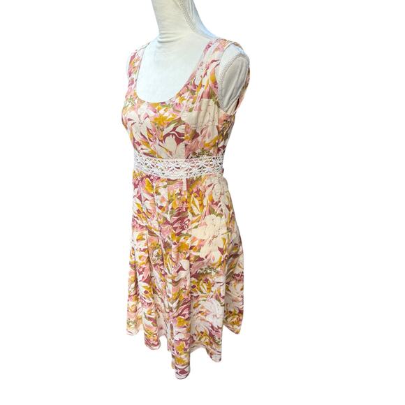 Weekend Max Mara Floral Pleated Lace Accent Knee Length Sleeveless Dress - 8 - Picture 5 of 8